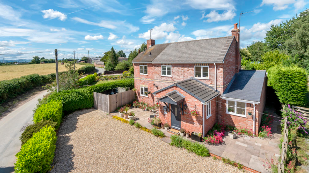 ADELE COTTAGE- (sale agreed) - Daniel James Residential